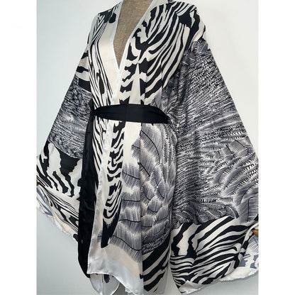 Wild Piano Kimono (Short) - Lashawn Janae (7260730196126)